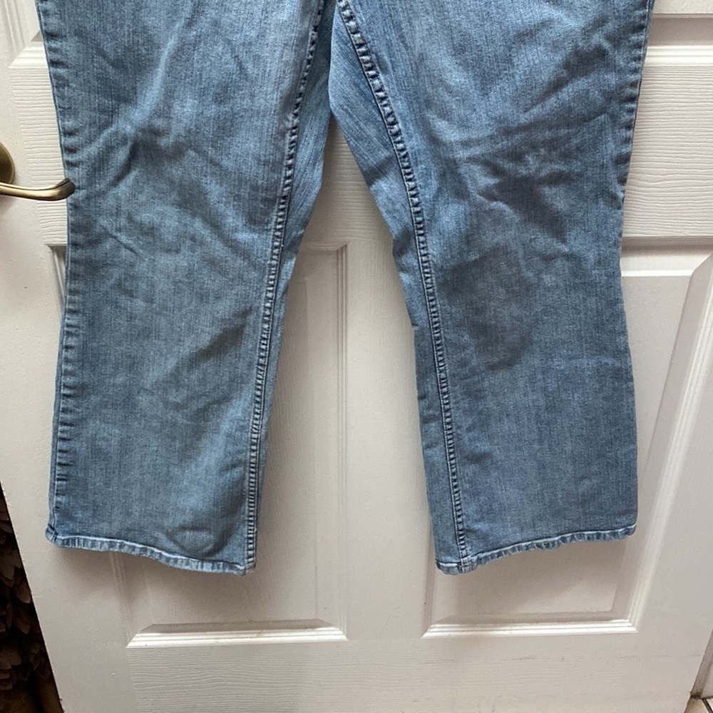 Z womens Torrid casual solid blue plus size jeans 18 short - Picture 2 of 4